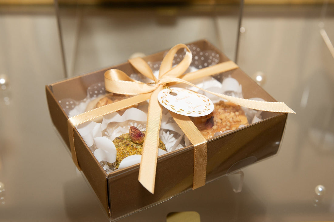 Pâtisseries algériennes pour mariage : comment choisir des coffrets invités élégants ?